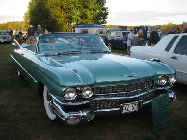 Svalbo Cafe Bergslagens snyggaste bil – bild 11 av 14 (Järle, 27 aug. 2026) USA-bilar på Jalopy