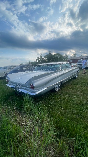 Sanna Nostalgimack & Café – bild 15 av 18 (Örebro, 3 juni 2026) USA-bilar på Jalopy