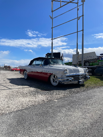 Oden motorshow – bild 9 av 9 (Odensbacken, 25 apr. 2026) USA-bilar på Jalopy