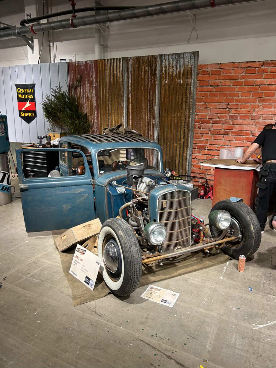 Custom Motor Show – bild 6 av 19 (Elmiavägen, 3 apr. 2026) USA-bilar på Jalopy