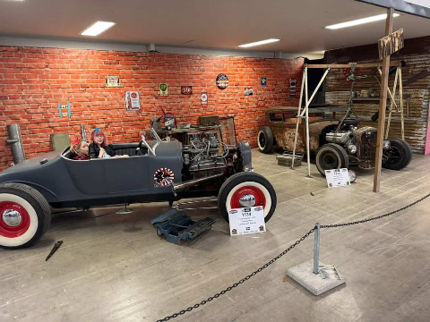 Custom Motor Show – bild 4 av 19 (Elmiavägen, 3 apr. 2026) USA-bilar på Jalopy