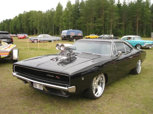 Älvdalen Musik & Motorfestival – bild 18 av 20 (Älvdalen, 6 aug. 2026) USA-bilar på Jalopy