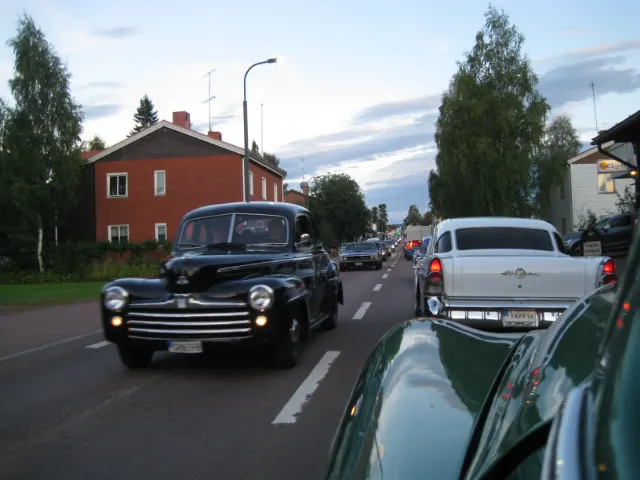 Älvdalen Musik & Motorfestival – bild 17 av 20 (Älvdalen, 6 aug. 2026) USA-bilar på Jalopy