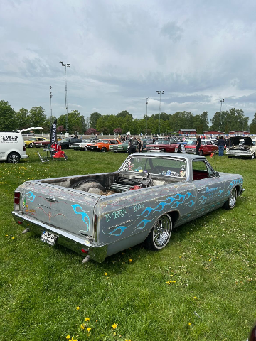 Sola springmeet #9 – bild 4 av 15 (Norra Infarten, 23 maj 2026) USA-bilar på Jalopy