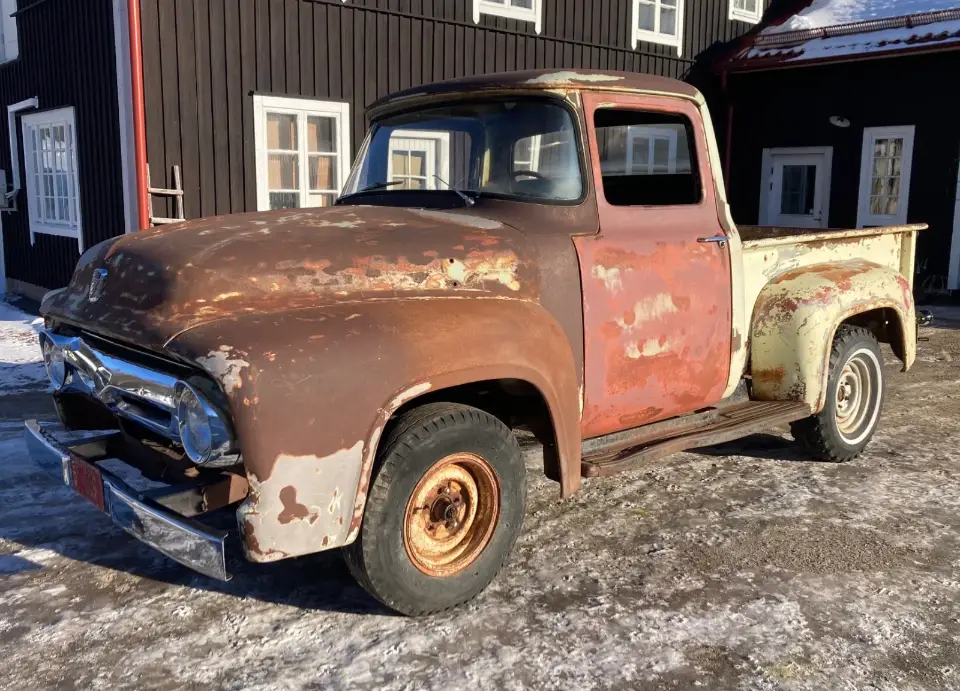 Ford 1956 Ford F100 1956 Shortbed Stepside Pickup till salu i Tidaholm – bild 1 av 8
