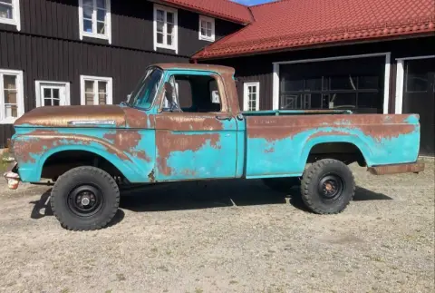 Ford 1962 Ford F100  4 Wheel drive -62 till salu i Tidaholm – bild 4 av 8