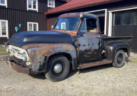 Ford 1953 Ford F100 Shortbed Stepside Pickup 1953  till salu i Tidaholm – bild 2 av 8