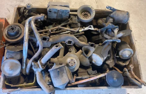 Cadillac 1949 till -60 331 365 390 Beg motor och växellådsdelar  