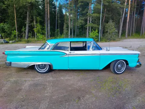 Ford 1959 Ford fairlane 500 club Victoria ht -59 till salu i Vetlanda – bild 3 av 8