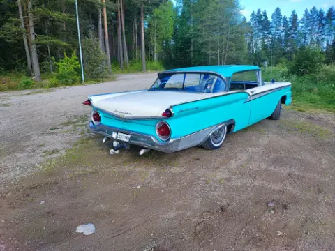 Ford 1959 Ford fairlane 500 club Victoria ht -59 till salu i Vetlanda – bild 4 av 8
