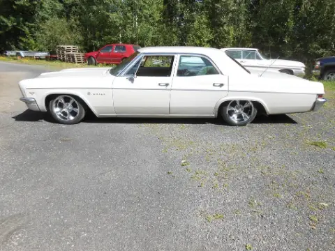 Chevrolet 1966 Chevrolet Impala -66 4d Sedan till salu i Sunne – bild 1 av 8