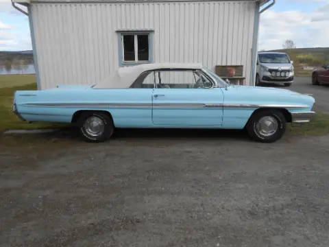 Pontiac 1961 Pontiac Bonneville -61 Cab till salu i Sunne – bild 2 av 8