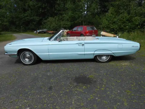 Ford 1966 Ford Thunderbird -66 Cab till salu i Sunne – bild 1 av 8