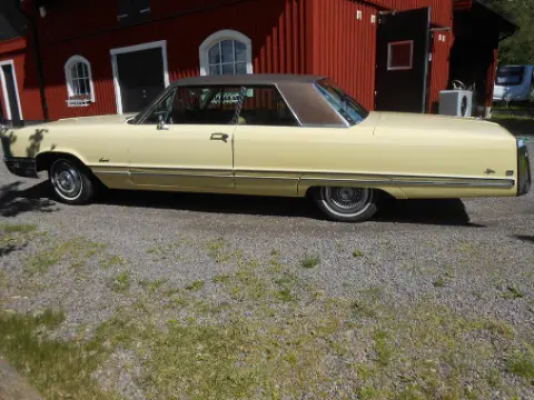 Chrysler 1968 Chrysler Imperial -68 Coupe till salu i Sunne – bild 2 av 4