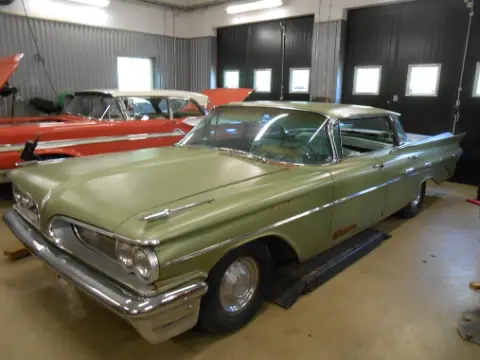 Pontiac Bonneville -59 4dHT