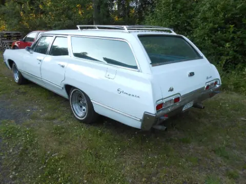 Chevrolet 1966 Chevrolet Impala -67 Stationsvagn till salu i Sunne – bild 3 av 8