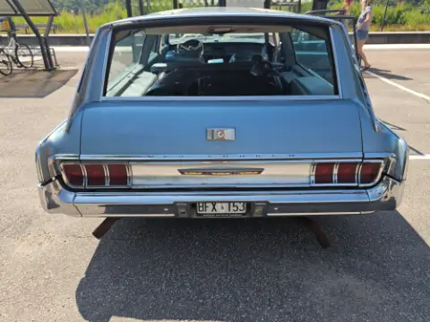 Chrysler 1965 Chrysler New Yorker Town & Country 1965  till salu i Ucklum – bild 2 av 8