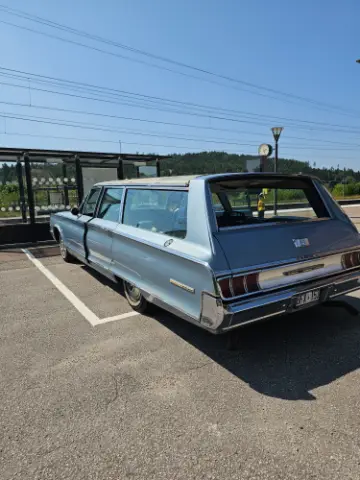 Chrysler 1965 Chrysler New Yorker Town & Country 1965  till salu i Ucklum – bild 4 av 8