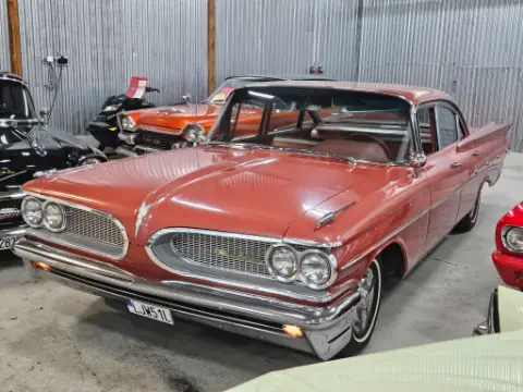 UNIK Pontiac Star Chief