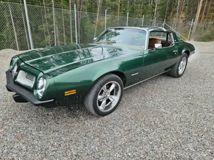 Pontiac 1975 Pontiac Firebird till salu i Strängnäs – bild 1 av 8