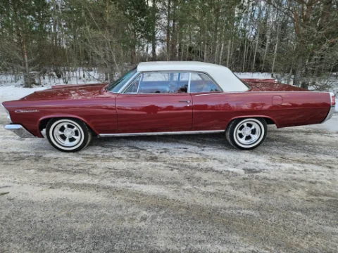Pontiac 1963 PONTIAC CATALINA 2 DR HT 389 V8 Automat 2560:-/mån till salu i Strängnäs – bild 2 av 8