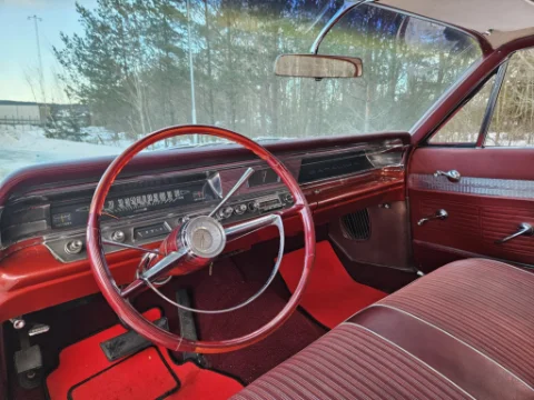 Pontiac 1963 PONTIAC CATALINA 2 DR HT 389 V8 Automat 2560:-/mån till salu i Strängnäs – bild 6 av 8