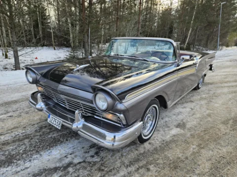 500 Skyliner Plåtcab V8 Aut 