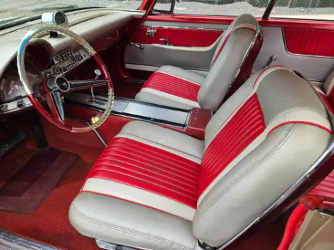 Chrysler 1961 Chrysler Newport Coupe VIPER V10 till salu i Strängnäs – bild 5 av 7