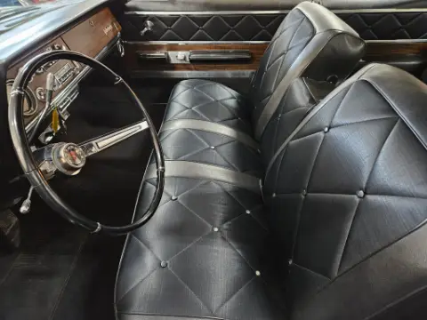 Oldsmobile 1966 Oldsmobile Ninety-Eight Holiday Coupé till salu i Strängnäs – bild 5 av 8