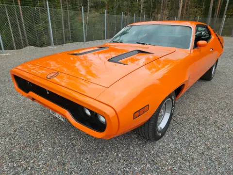 Plymouth 1971 Plymouth Road Runner 340/727 Helrenoverad bil i mycket fint skick till salu i Strängnäs – bild 1 av 8