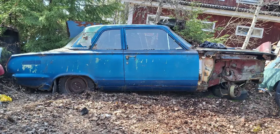 Reservdelsbil valiant 64