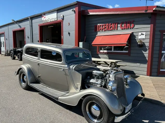 Ford 1933 Ford -33 till salu i Karlsborg – bild 1 av 8