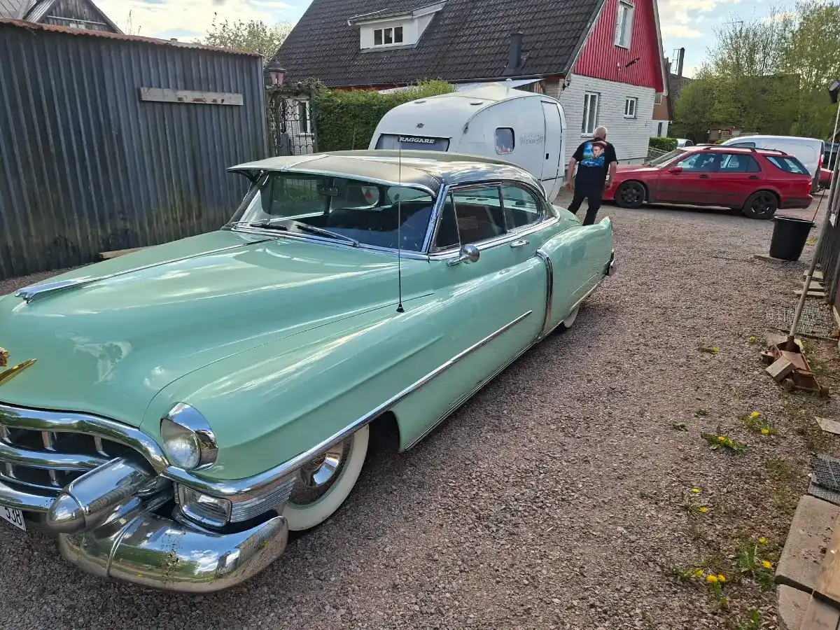 Cadillac 1953 Cadillac coupe deville 53 till salu i Stehag – bild 1 av 7