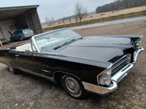 Pontiac Pontiac Bonneville cab -65 till salu i Vessigebro – bild 2 av 8