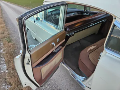 Cadillac 1954 1954 Cadillac Fleetwood 60 Special till salu i Tidaholm – bild 7 av 8