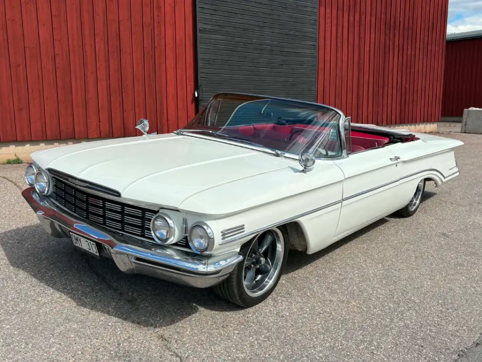 Oldsmobile 1960 Oldsmobile Dynamic 88 till salu i Ljusdal – bild 1 av 8