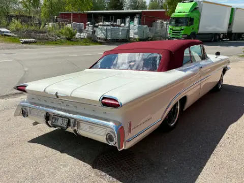 Oldsmobile 1960 Oldsmobile Dynamic 88 till salu i Ljusdal – bild 4 av 8