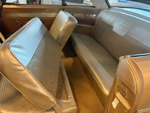 Chrysler 1958 Chrysler Windsor Hardtop Custom till salu i Ljusdal – bild 7 av 8