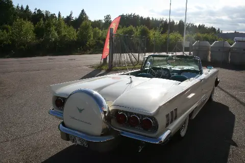 Ford 1960 Ford Thunderbird Convertible Connie Kit till salu i Nybro – bild 4 av 8