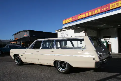 Plymouth 1968 Plymouth Fury Custom Suburban till salu i Nybro – bild 1 av 8