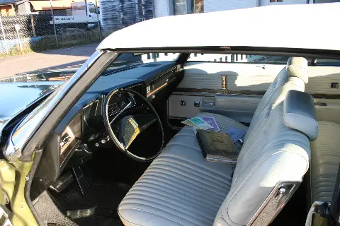 Oldsmobile 1973 Oldsmobile Delta 88 Convertible  till salu i Nybro – bild 5 av 8