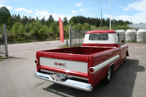 Övriga märken 1957 GMC 100 Fleetside Pickup 350`Cui med Luft till salu i Nybro – bild 3 av 8