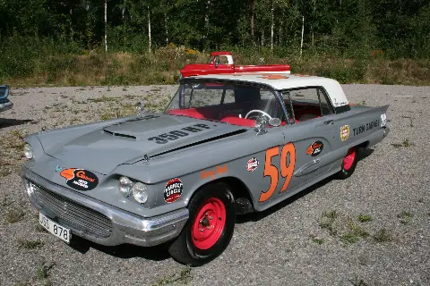 Ford 1959 Ford Thunderbird till salu i Nybro – bild 2 av 8