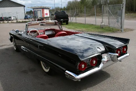Ford 1959 Ford Thunderbird Convertible J-Code 430 till salu i Nybro – bild 1 av 8