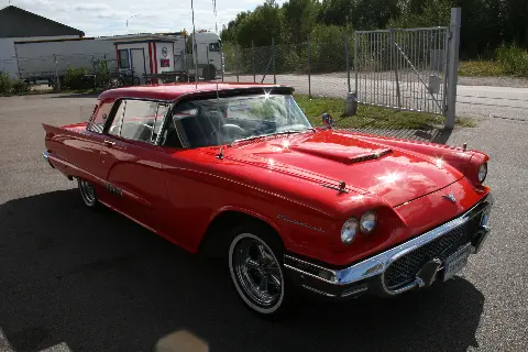 Ford 1958 Ford Thunderbird till salu i Nybro – bild 3 av 8