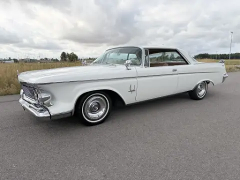 Imperial 1962 Crown Coupe Hardtop. 413 V8 / Automat. PS. PB. Läder. Tillverkad i 1010 ex.  till salu i Mellerud – bild 4 av 8