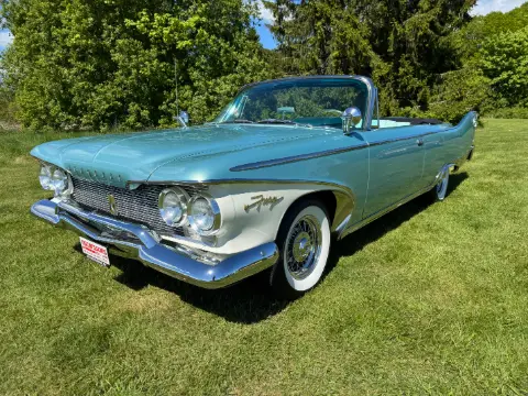 Plymouth 1960 Fury Convertible 1960. Helrenoverad! V8/Aut. PS. PB. Swivel seat. Ekerhjul till salu i Mellerud – bild 3 av 8