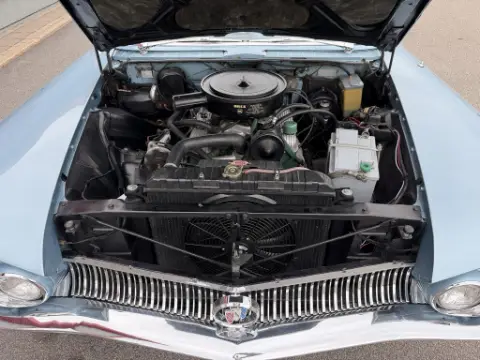 Buick 1960 Invicta Sportcoupe. V8. Automat. Elhissar. Elsoffa. Mycket fint skick! till salu i Mellerud – bild 7 av 8