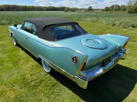 Plymouth 1960 Fury Convertible 1960. Helrenoverad! V8/Aut. PS. PB. Swivel seat. Ekerhjul till salu i Mellerud – bild 4 av 8