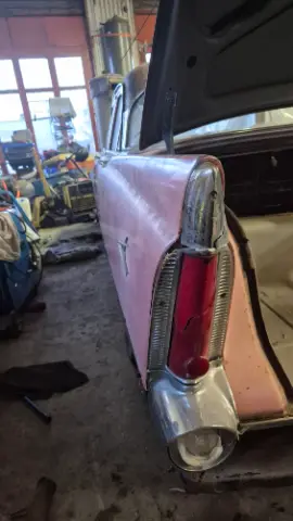 Plymouth 1956 Plymouth Belvedere 1956 Projekt till salu i Bollstabruk – bild 2 av 4